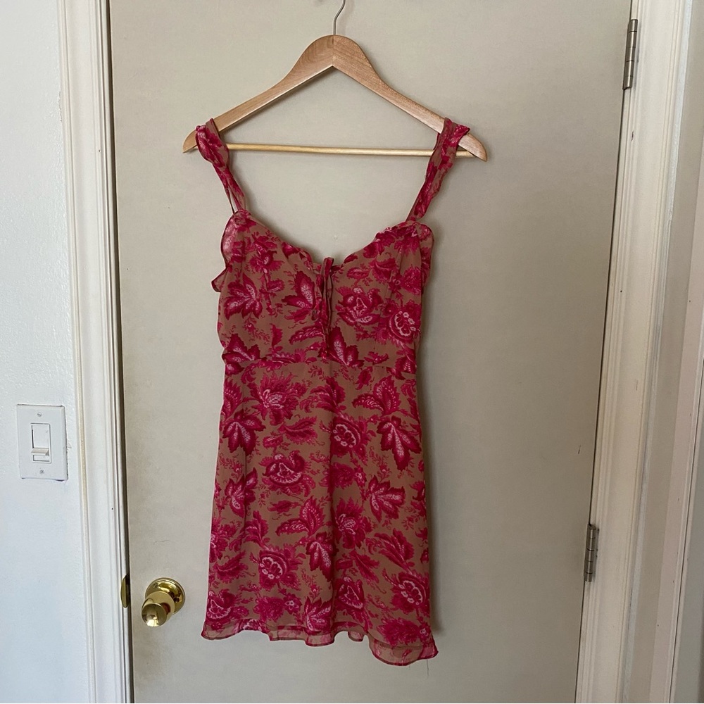 White Fox Boutique Dress - Picture 4 of 6